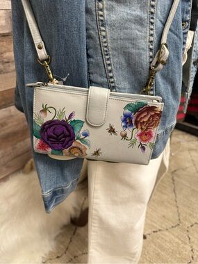Anuschka Grey w/Flowers & Bees Crossbody